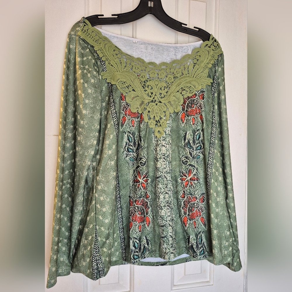 Green Floral Lace Women's Top